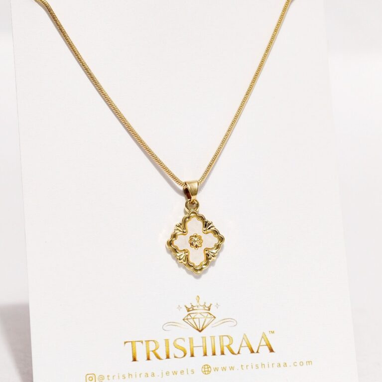Floral Clover Gold Pendant Necklace – Anti Tarnish Stainless Steel Elegant Chain - Trishiraa