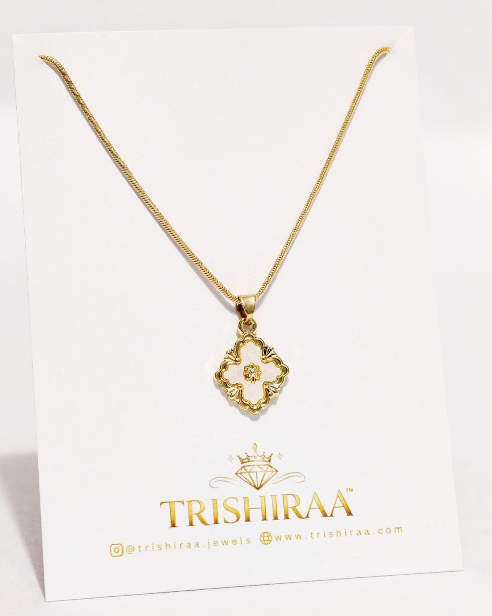 Floral Clover Gold Pendant Necklace – Anti Tarnish Stainless Steel Elegant Chain - Trishiraa