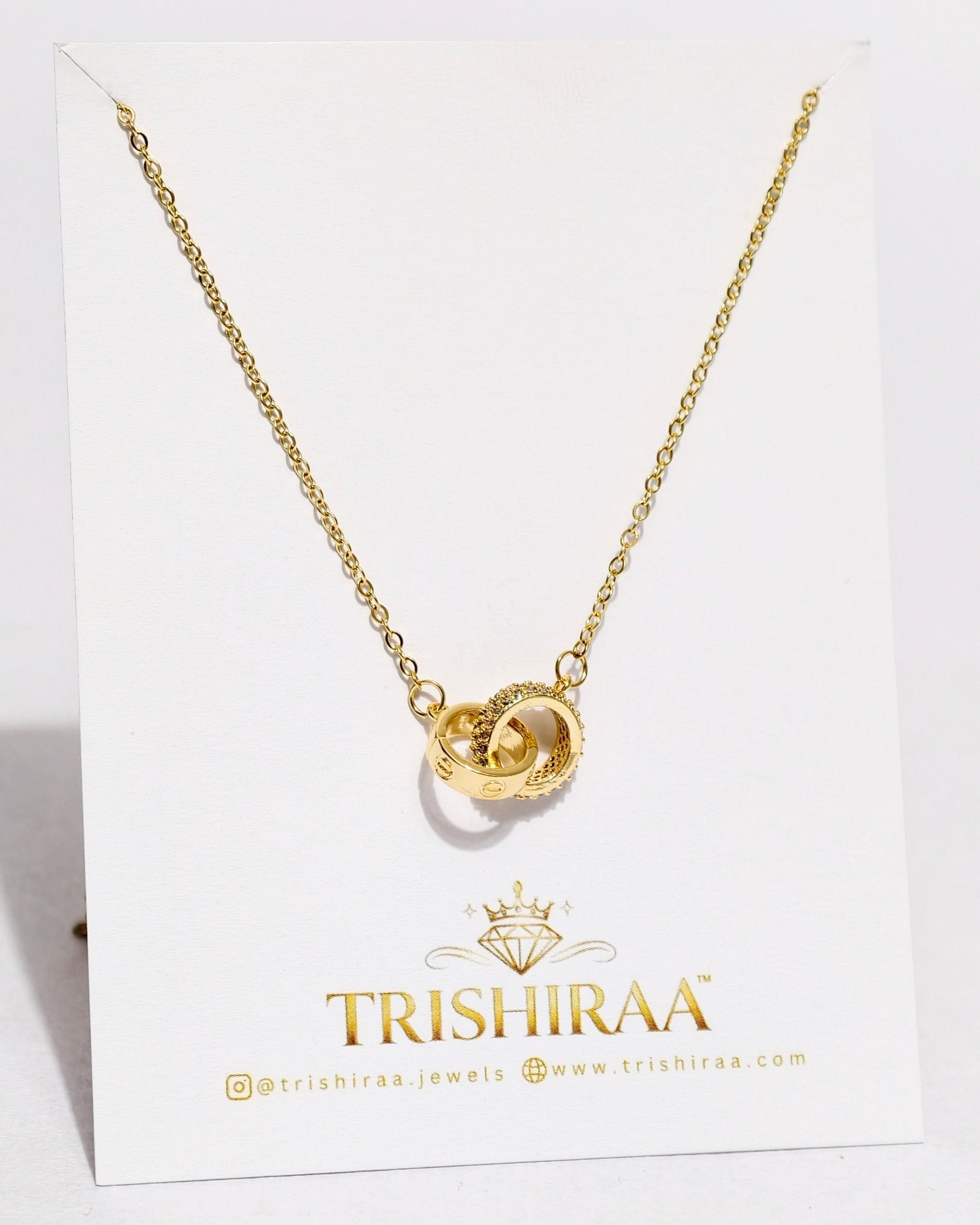 Interlocking Rings Gold Necklace – Anti Tarnish Stainless Steel Minimal Pendant - Trishiraa (2)