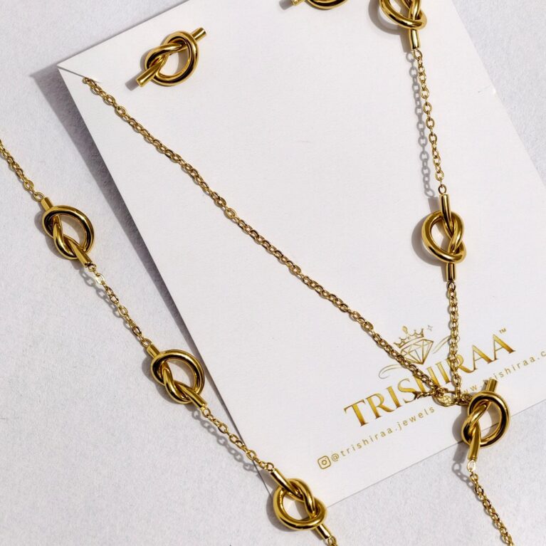 Knot Link Chain Set with Bracelet – Premium Stainless Steel Necklace, Earrings & Bracelet